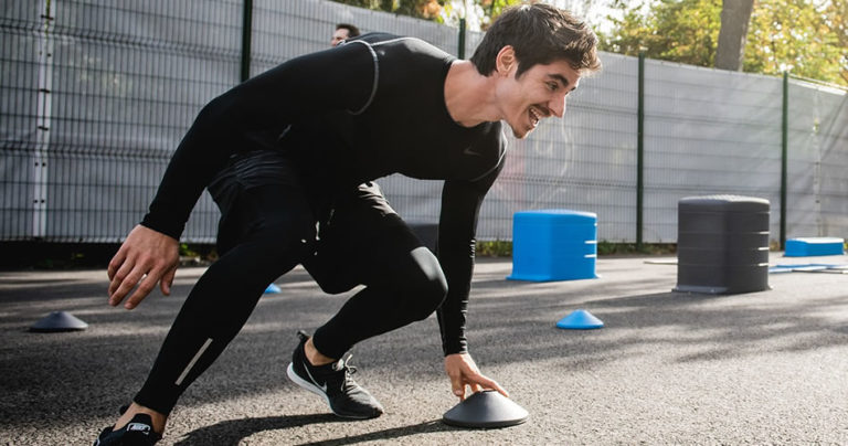 Wie CrossFit die Stimmung verbessern kann: Wie es das Selbstwertgefühl und die emotionale Gesundheit stärkt