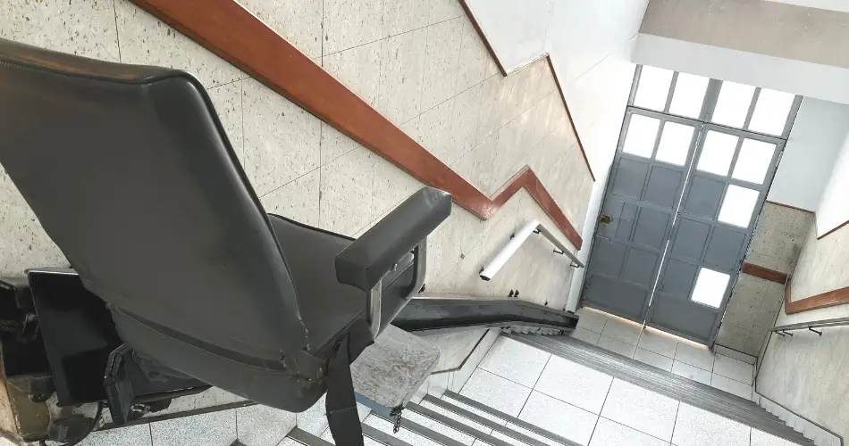 Ein Treppenlift im Einfamilienhaus ist mehr als nur ein technisches Hilfsmittel.